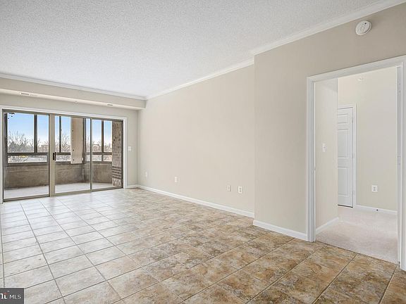 4th image of 19375 Cypress Ridge Ter Unit 114