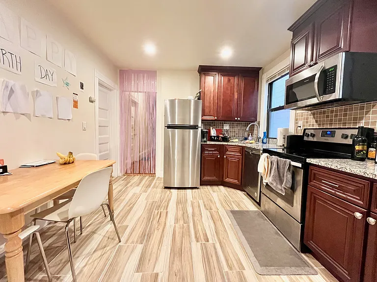 2 Parker Hill Ter — Photo 2