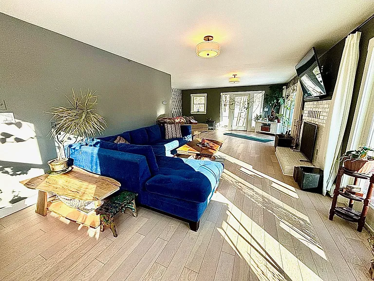 391 Canton Rd — Photo 3
