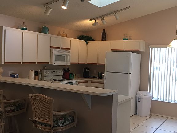 KITCHEN and bar area