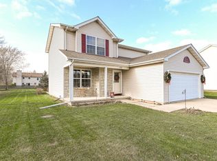 6322 Newcastle Ln, Racine, WI 53402
