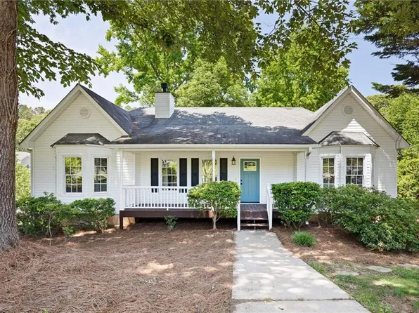 160 Austin Ln, Douglasville, GA 30134
