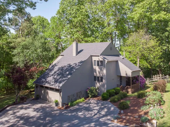 362 Sunset Dr, Abingdon, VA 24210