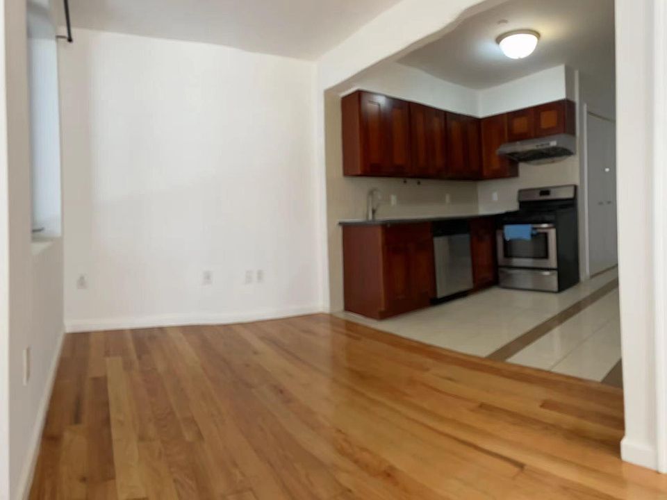 1st image of 37-20 Prince St #6B