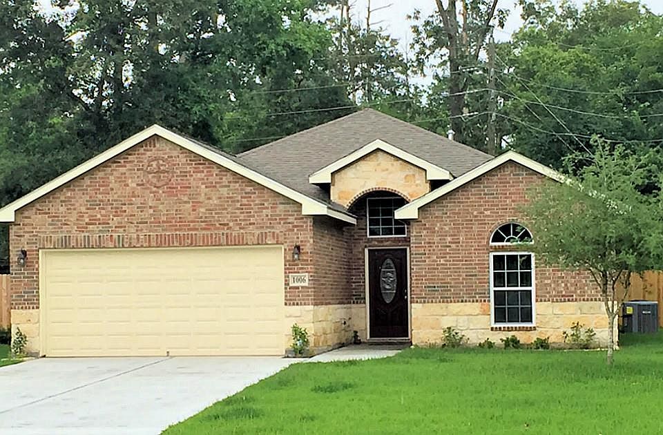 1st image of 608 Olde Oaks Cir