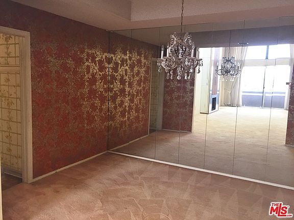 5th image of 1509 Greenfield Ave #Penthouse 7