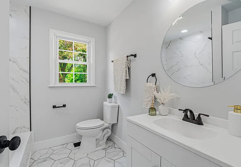 6821 Westland Dr — Photo 32