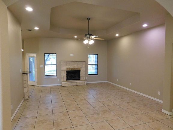 5th image of 244 Ariana Ct