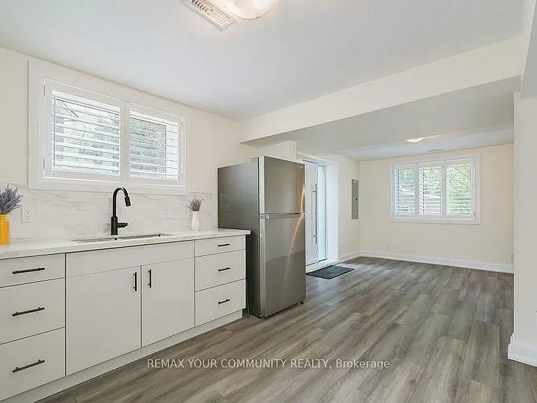 188 Sweeney Dr #WALK-OUT LOWER LEVE — Photo 5