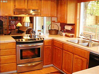 3rd image of 2003 SE 141st Pl