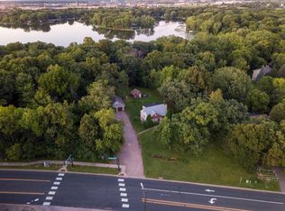 6852 E Fish Lake Rd, Maple Grove, MN 55369
