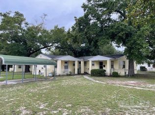 106 Ellis Dr #3, Pensacola, FL 32507
