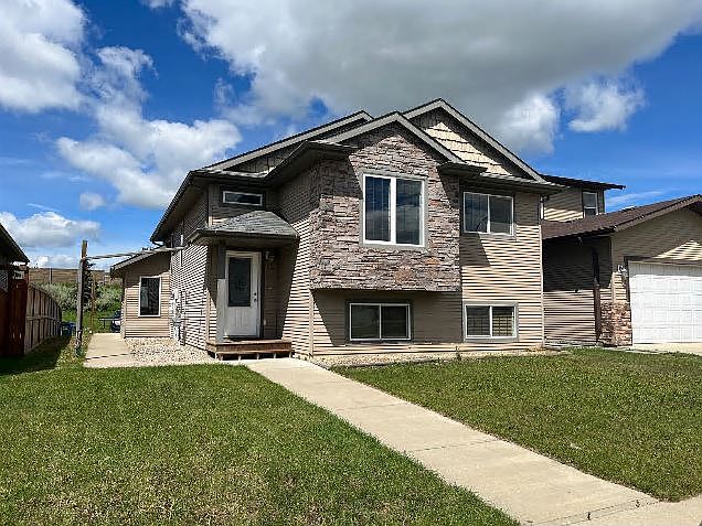 1st image of 102 Jaspar Cres #A