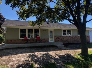 2023 Chestnut St, West Bend, WI 53095