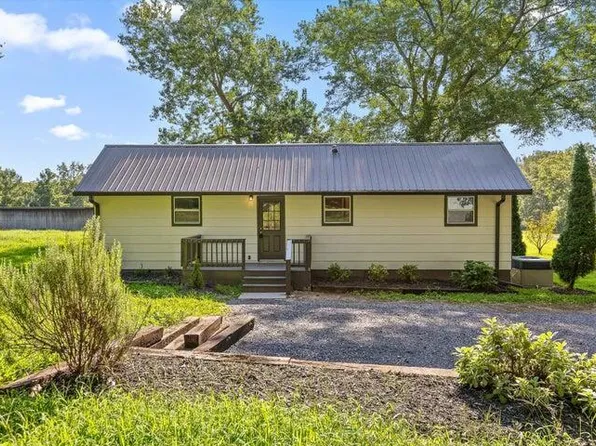 708 Red Clay Park Rd SW, Cleveland, TN 37311
