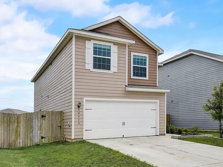 26035 Allan Poe Dr — Photo 2