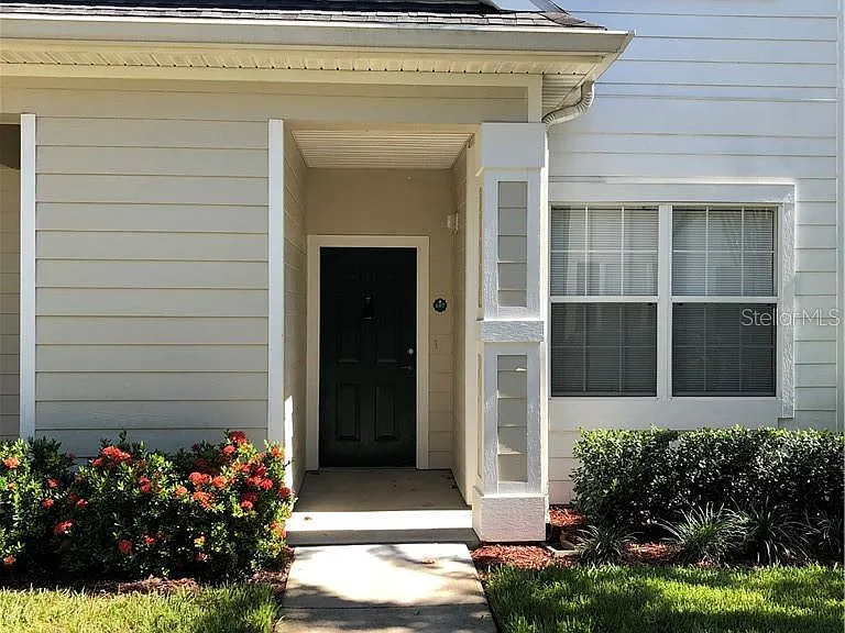 1300 Eastern Pecan Pl #1-107 — Photo 2