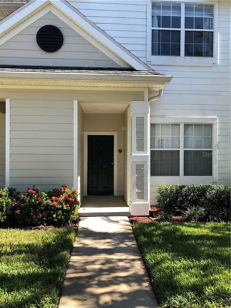 Building Photo - 1300 Eastern Pecan Pl #1-107
