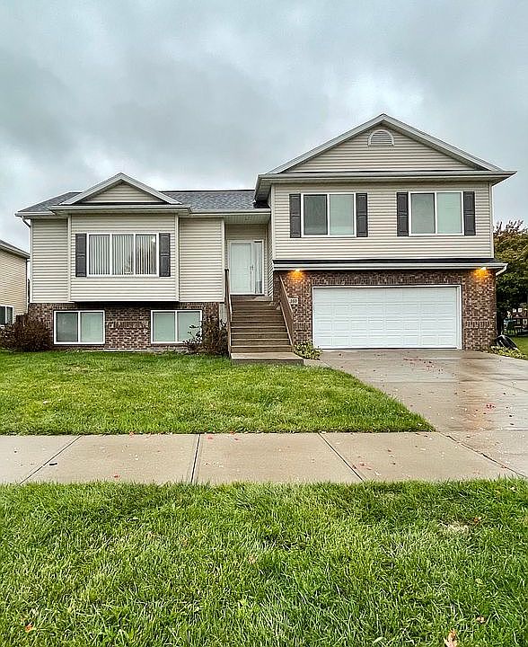 1st image of 360 E Tartan Dr