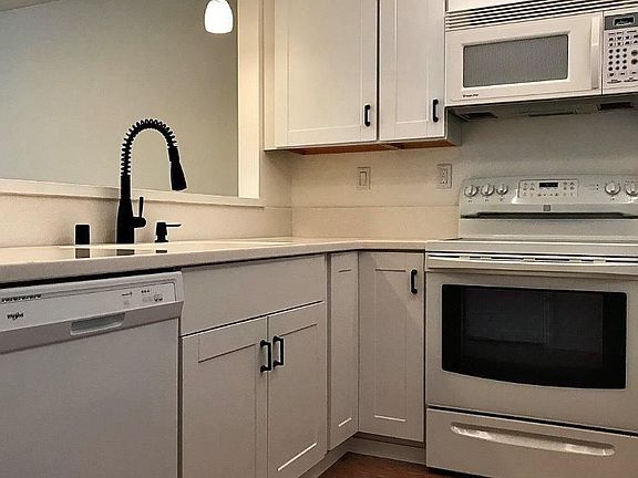 2nd image of 340 Rock Creek Way