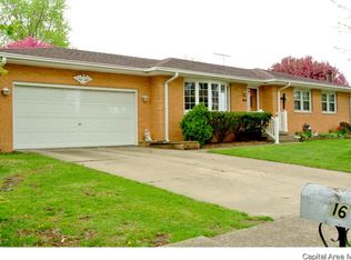 16 Craig Dr, Springfield, IL 62711