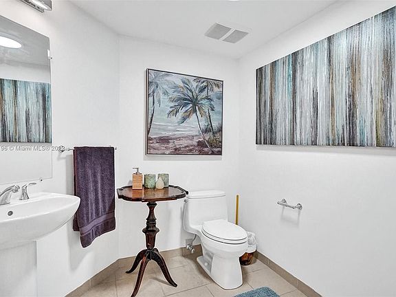5th image of 16699 Collins Ave APT 1906