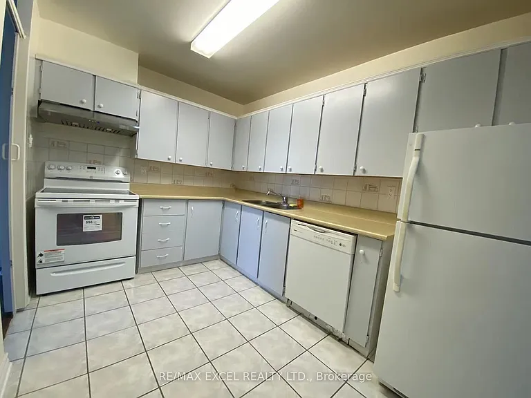 2500 Bridletowne Cir #907 — Photo 23