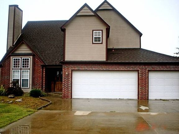 2nd image of 16108 E 89th St N