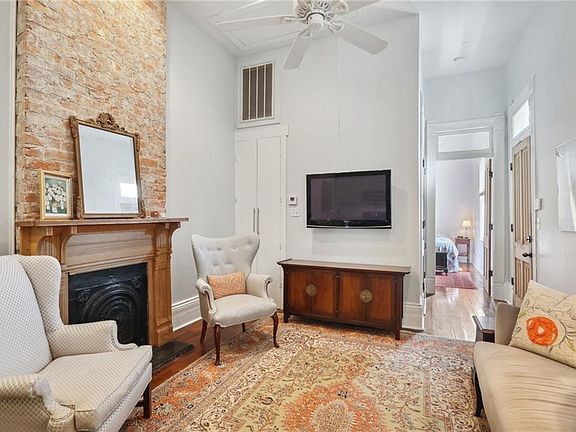 5th image of 816 Henry Clay Ave #B