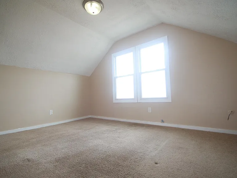 33 Harvard St #3 — Photo 4