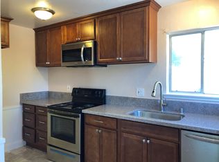 373 Pettis Ave APT 4, Mountain View, CA 94041