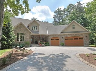 9956 Pinetree Cres, Lambton Shores, ON N0M 1T0