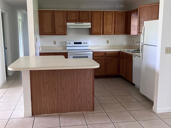 2nd image of 1420 Waldrun St SE