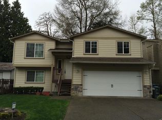929 S 117th Ct, Seattle, WA 98168