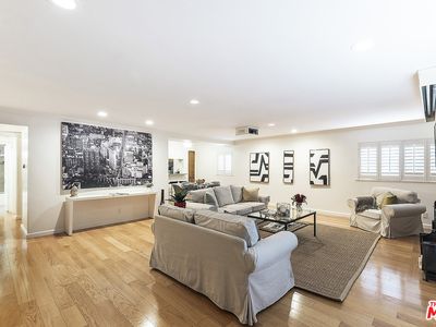 858 12th St APT 6, Santa Monica, CA, 90403