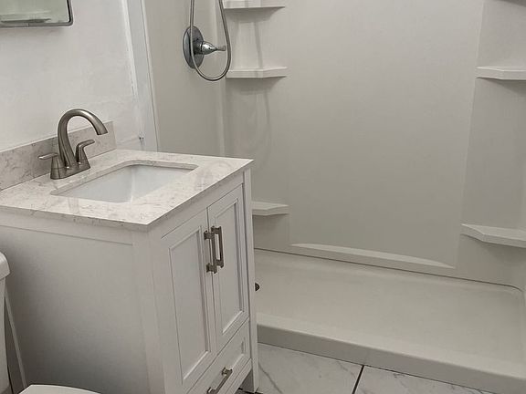 3rd image of 110 Margaret St