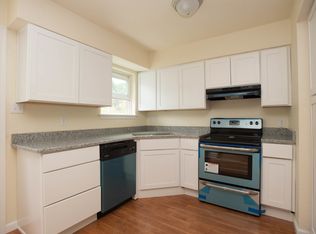 1117 Reel St, Norfolk, VA 23502
