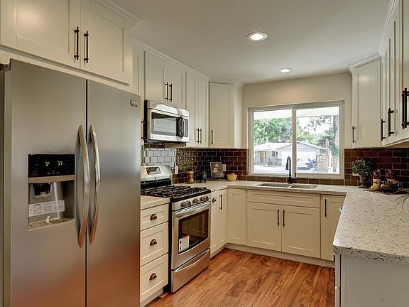 5th image of 174 Las Astas Dr