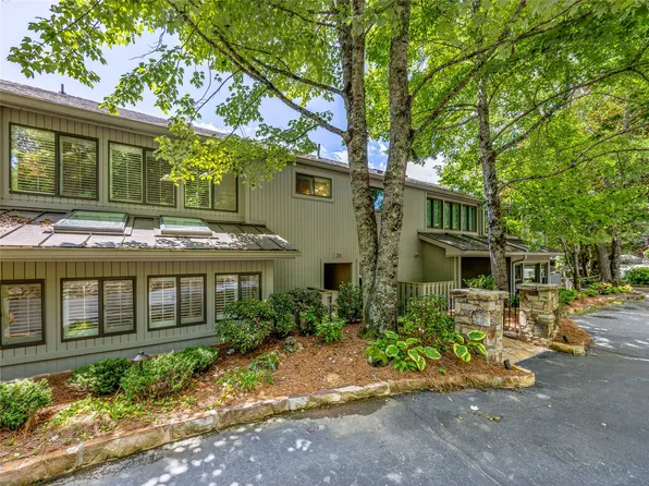 24 E Toxaway Shores #20, Lake Toxaway, NC 28747