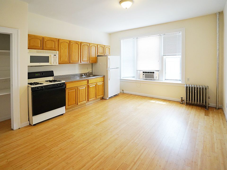 1st image of 33-36 29th St #1