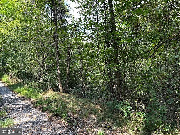 2nd image of Campbell Hill Rd