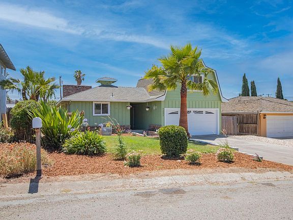 3rd image of 1221 Loma Vista Ave