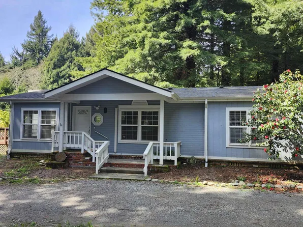 305 Dundas Rd, Crescent City, CA 95531