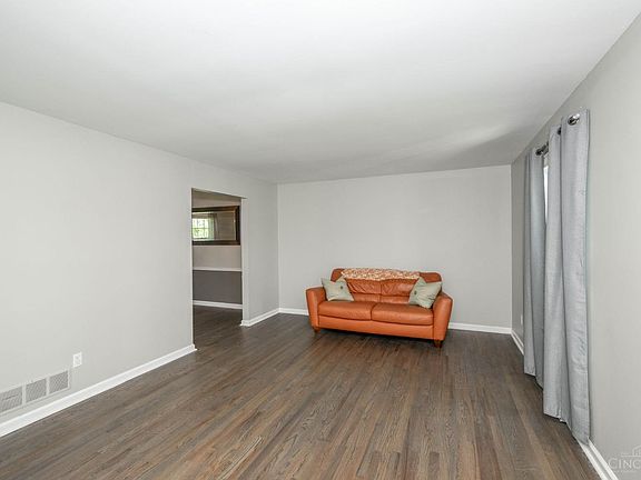 5th image of 11968 Cedarcreek Dr