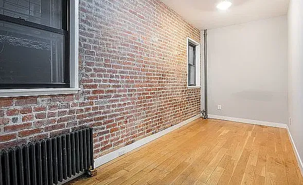 21 Catherine Street — Photo 4