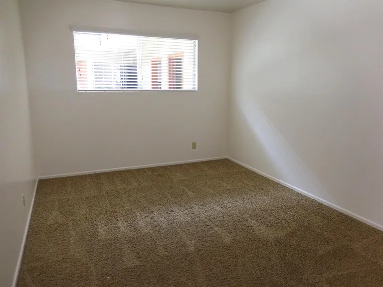 807 Embarcadero Del Norte #5 — Photo 3