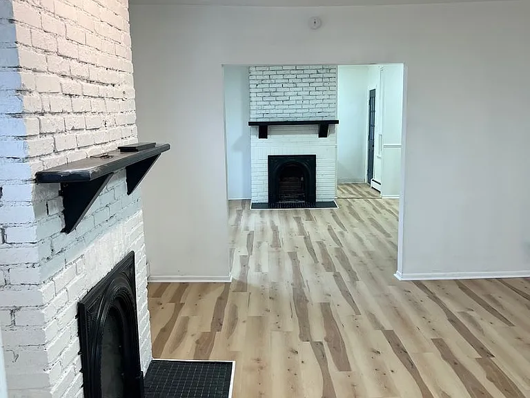 207 Wilbur St — Photo 10