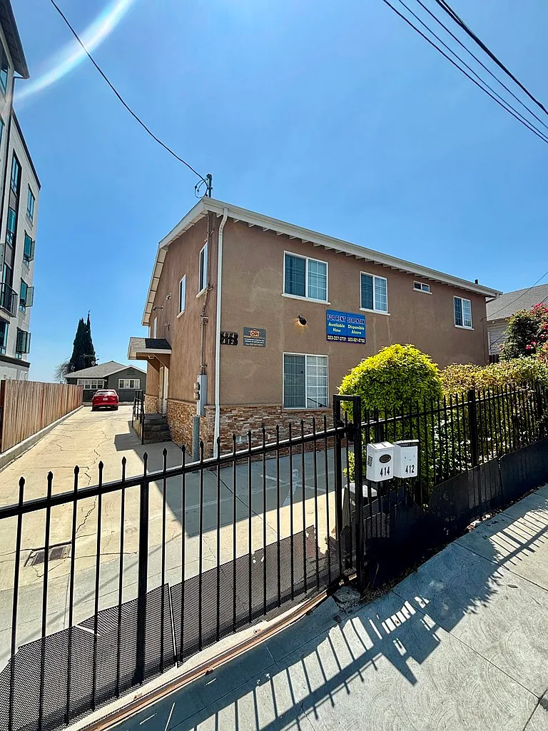 3 bed, 1804 sqft, $3,650 — Photo 1