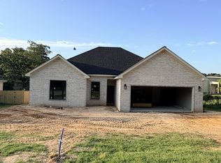 (Undisclosed Address), White Hall, AR 71602