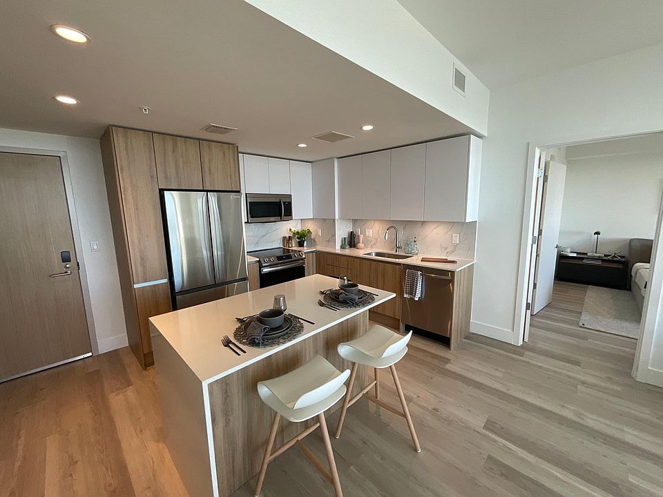 1st image of 3115 Plaza St #1410